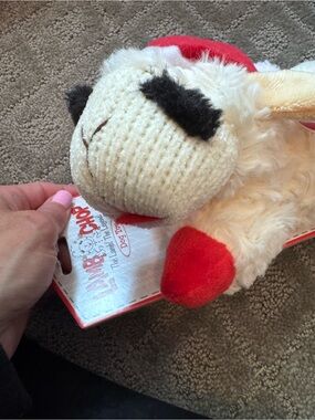NWT Multi-pet Lamb Chop Christmas Santa Squeaking Stuffed Plush Dog Toy